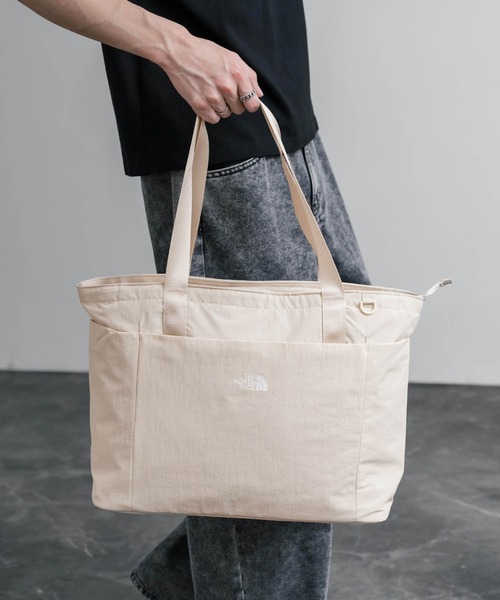 THE NORTH FACE(ザノースフェイス)の「THE NORTH FACE WHITE LABEL LINDEN TOTE BAG ロゴナイロンショルダートートバッグ(トートバッグ・メンズ・チャコール/クリーム/ブラック・FREE)」の20枚目の写真