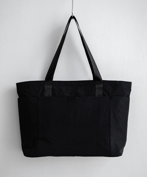 THE NORTH FACE(ザノースフェイス)の「THE NORTH FACE WHITE LABEL LINDEN TOTE BAG ロゴナイロンショルダートートバッグ(トートバッグ・メンズ・チャコール/クリーム/ブラック・FREE)」の22枚目の写真
