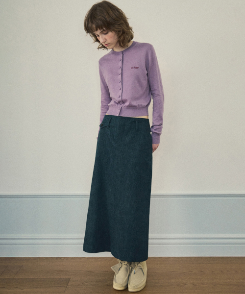 OURNOSTALGIA（アワー ノスタルジア）の「Pocket herringbone midi skirt_Denim(O25-SK03)（スカート・レディース・ブルー・MEDIUM/SMALL）」の3枚目の写真