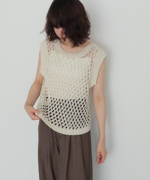 cheriella(シェリエラ)の「【cheriella】前後2WAYメッシュニットベスト 2WAY MESH KNIT VEST(ベスト・レディース・アイボリー/ブラック・FREE)」の14枚目の写真