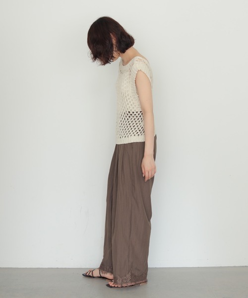 cheriella(シェリエラ)の「【cheriella】前後2WAYメッシュニットベスト 2WAY MESH KNIT VEST(ベスト・レディース・アイボリー/ブラック・FREE)」の13枚目の写真