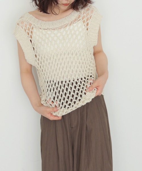 cheriella(シェリエラ)の「【cheriella】前後2WAYメッシュニットベスト 2WAY MESH KNIT VEST(ベスト・レディース・アイボリー/ブラック・FREE)」の3枚目の写真