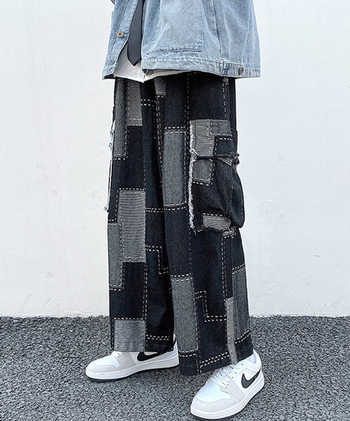 FVLMEN(フルメン)の「【FVLMEN】remake patch work stitch cut off fringe pocket cargo denim Pants/リメイク パッチワーク ステッチ カットオフ フリンジ ポケット カーゴ デニム パンツ(デニムパンツ・メンズ・ブルー/ブラック・X-LARGE/MEDIUM/LARGE)」の21枚目の写真