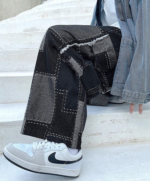 FVLMEN(フルメン)の「【FVLMEN】remake patch work stitch cut off fringe pocket cargo denim Pants/リメイク パッチワーク ステッチ カットオフ フリンジ ポケット カーゴ デニム パンツ(デニムパンツ・メンズ・ブルー/ブラック・X-LARGE/MEDIUM/LARGE)」の17枚目の写真
