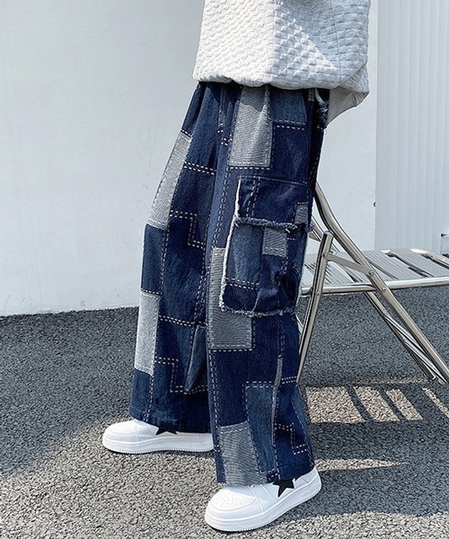 FVLMEN(フルメン)の「【FVLMEN】remake patch work stitch cut off fringe pocket cargo denim Pants/リメイク パッチワーク ステッチ カットオフ フリンジ ポケット カーゴ デニム パンツ(デニムパンツ・メンズ・ブルー/ブラック・X-LARGE/MEDIUM/LARGE)」の5枚目の写真