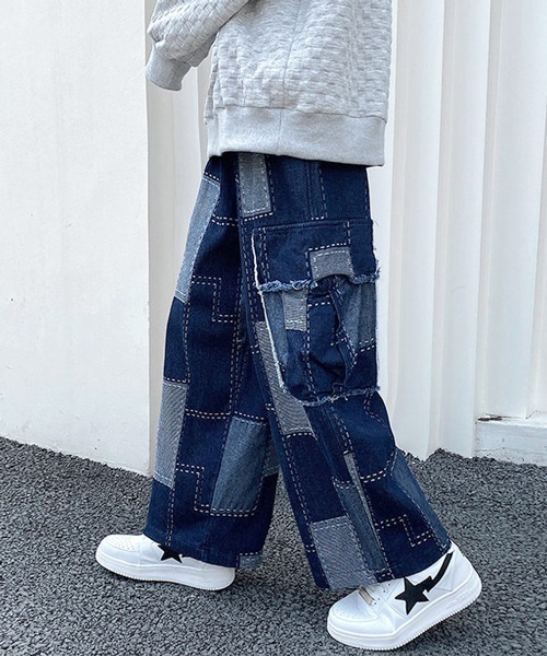 FVLMEN(フルメン)の「【FVLMEN】remake patch work stitch cut off fringe pocket cargo denim Pants/リメイク パッチワーク ステッチ カットオフ フリンジ ポケット カーゴ デニム パンツ(デニムパンツ・メンズ・ブルー/ブラック・X-LARGE/MEDIUM/LARGE)」の7枚目の写真