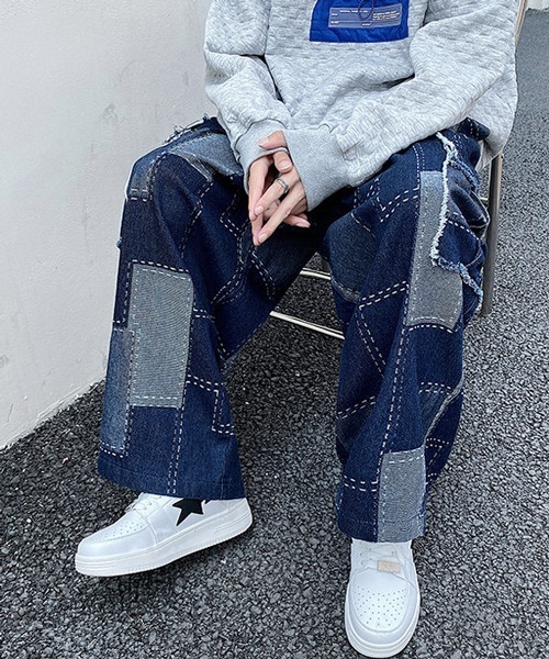 FVLMEN(フルメン)の「【FVLMEN】remake patch work stitch cut off fringe pocket cargo denim Pants/リメイク パッチワーク ステッチ カットオフ フリンジ ポケット カーゴ デニム パンツ(デニムパンツ・メンズ・ブルー/ブラック・X-LARGE/MEDIUM/LARGE)」の13枚目の写真