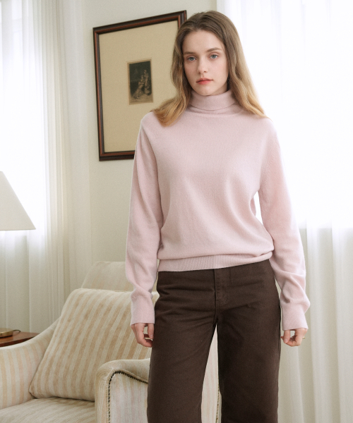 VLETI（ブレッティ）の「Merino Wool 100% Turtleneck Basic Knit (Light pink)（ニット/セーター・レディース・ライトピンク・FREE）」の2枚目の写真