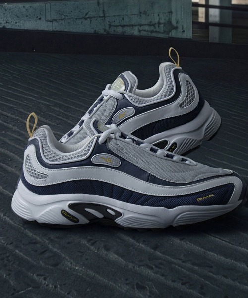 Reebok(リーボック)の「デイトナ DMX / RBK DAYTONA DMX(スニーカー・メンズ・ネイビー/ホワイト・27.0cm/23.5cm/26.5cm/25.5cm/30.0cm/25.0cm/29.0cm/23.0cm/26.0cm/27.5cm/24.0cm/24.5cm/28.5cm/28.0cm)」の2枚目の写真
