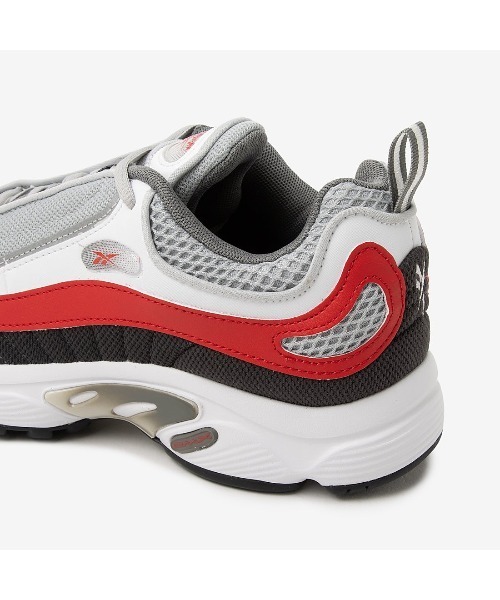 Reebok(リーボック)の「デイトナ DMX / RBK DAYTONA DMX(スニーカー・メンズ・ネイビー/ホワイト・27.0cm/23.5cm/26.5cm/25.5cm/30.0cm/25.0cm/29.0cm/23.0cm/26.0cm/27.5cm/24.0cm/24.5cm/28.5cm/28.0cm)」の7枚目の写真