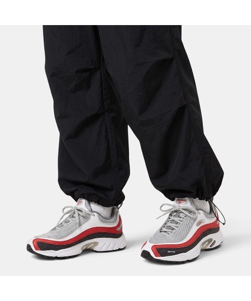Reebok(リーボック)の「デイトナ DMX / RBK DAYTONA DMX(スニーカー・メンズ・ネイビー/ホワイト・27.0cm/23.5cm/26.5cm/25.5cm/30.0cm/25.0cm/29.0cm/23.0cm/26.0cm/27.5cm/24.0cm/24.5cm/28.5cm/28.0cm)」の9枚目の写真