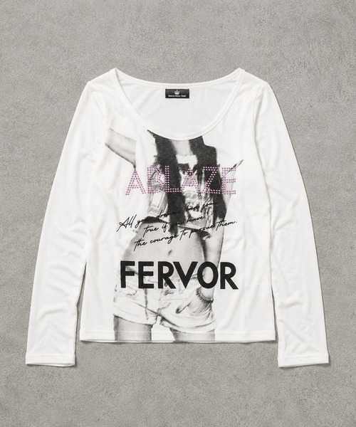 SPINNS(スピンズ)の「長袖Tシャツ/フォトガール/ストーン/平成ギャル(Tシャツ/カットソー・レディース・オフホワイト/ブラック・ONESIZE)」の3枚目の写真