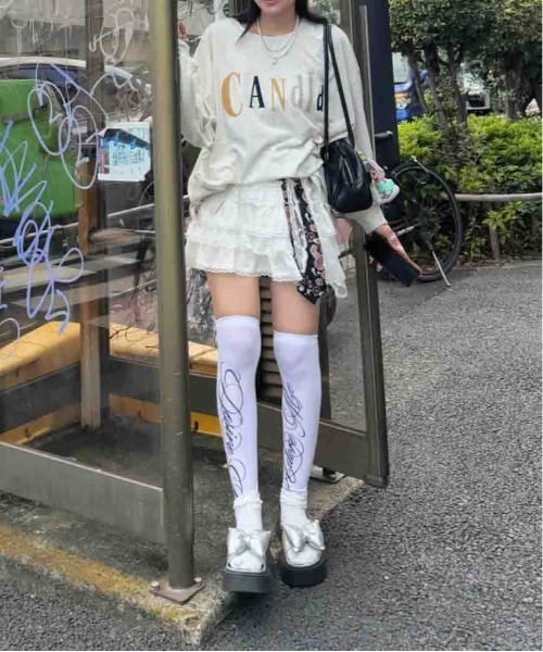 AS KNOW AS plus（アズノゥアズプラス）の「☆オーバーサイズ フロッキープリントアソートロンT【UNISEX ITEM】（Tシャツ/カットソー・レディース・ブラウン/オートミール/チャコール/キナリ・FREE）」の21枚目の写真