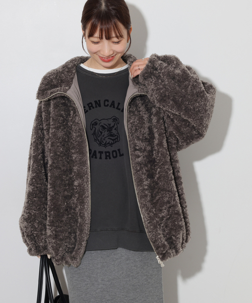 JOURNAL STANDARD relume(ジャーナルスタンダード レリューム)の「カールファースタンドカラーブルゾン(その他アウター・レディース・チャコールグレー/ライトグレー・FREE)」の6枚目の写真