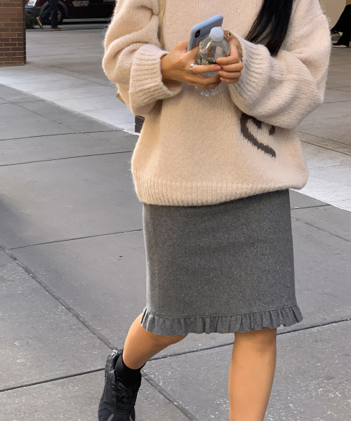 haag(ヘイグ)の「a ruffle skirt (grey)(スカート・レディース・その他・MEDIUM/SMALL)」の1枚目の写真