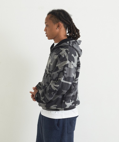 XLARGE(エクストララージ)の「REVERSIBLE CAMO ZIP HOODED SWEATSHIRT(パーカー・メンズ・オレンジ/ブラック・XL/L/M/S)」の16枚目の写真
