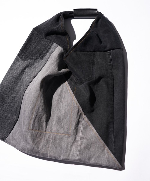 THRIFTY LOOK(スリフティールック)の「LEVIS TRIANGLE TOTE LARGE(トートバッグ・メンズ・ブラック・FREE)」の7枚目の写真