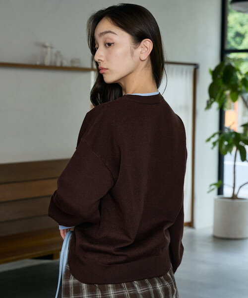 GAP(ギャップ)の「PUBLUX × GAP/ギャップ 配色 レイヤード カシミア ブレンド クルーネック ニット 限定展開(ニット/セーター・レディース・チャコールグレー/グレー/ネイビー/ブラウン・フリ-)」の15枚目の写真