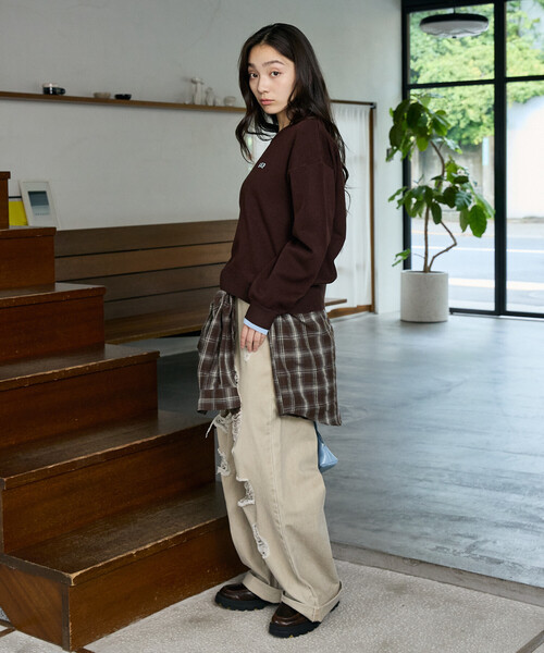 GAP(ギャップ)の「PUBLUX × GAP/ギャップ 配色 レイヤード カシミア ブレンド クルーネック ニット 限定展開(ニット/セーター・レディース・チャコールグレー/グレー/ネイビー/ブラウン・フリ-)」の18枚目の写真