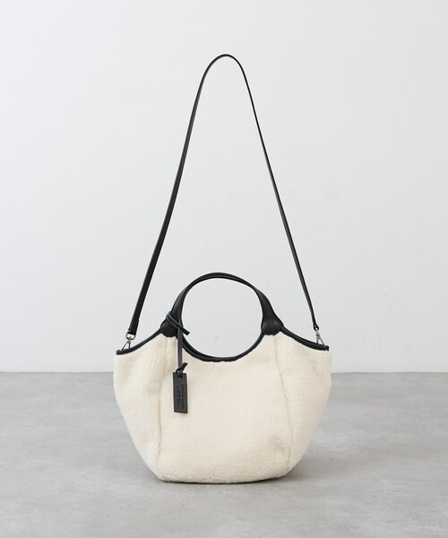 marco masi(マルコマージ)の「【別注】【MARCO MASI 】エコムートントートバッグ M(トートバッグ・レディース・オフホワイト・M)」の2枚目の写真