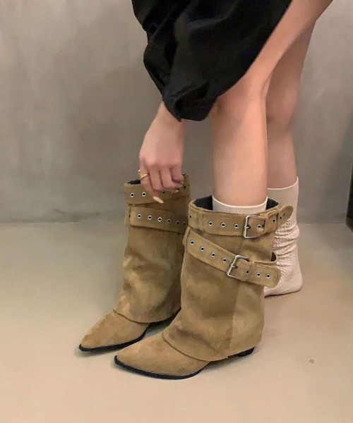 Miniministore(ミニミニストア)の「ポインテッドトゥショートブーツ美脚脚長靴(ブーツ・レディース・ブラウン/ブラック/キャメル・23.0cm/22.5cm/24.5cm/24.0cm/23.5cm)」の7枚目の写真