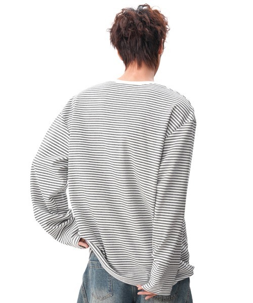 neos(ネオス)の「【neos】細ピッチ ボーダー ボタン 配色 切替 ヘンリーネック 長袖 Tシャツ カットソー リラックスフィット プルオーバー メンズ レディース ユニセックス 2026秋冬(Tシャツ/カットソー・メンズ・ブラック/ホワイト/グレー・X-LARGE/MEDIUM/LARGE)」の8枚目の写真