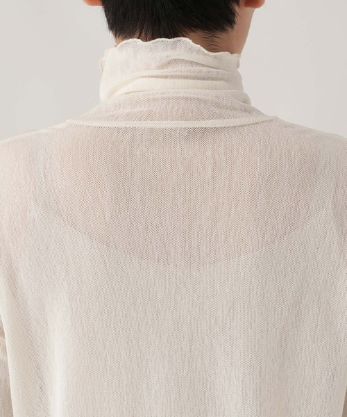 Elura(エルーラ)の「シアチュールハイネックプルオーバー/1078548(Tシャツ/カットソー・レディース・ブラック/レッド/オフホワイト・FREE)」の4枚目の写真