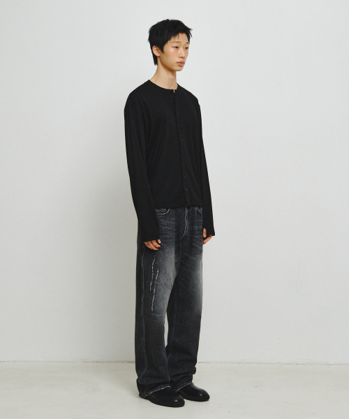 ENDOOR(エンドア)の「CADENCE フィンガーホールカーディガン(ブラック)(カーディガン/ボレロ・レディース・ブラック・LARGE/MEDIUM)」の3枚目の写真