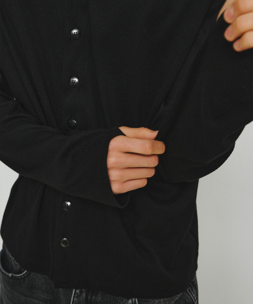 ENDOOR(エンドア)の「CADENCE フィンガーホールカーディガン(ブラック)(カーディガン/ボレロ・レディース・ブラック・LARGE/MEDIUM)」の7枚目の写真