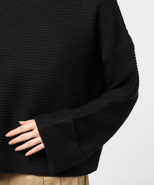 COLONY 2139（コロニートゥーワンスリーナイン）の「リップル袖ターンバックプルオーバー（ニット/セーター・レディース・ブラック/ライトブルー/ホワイト・FREE）」の8枚目の写真