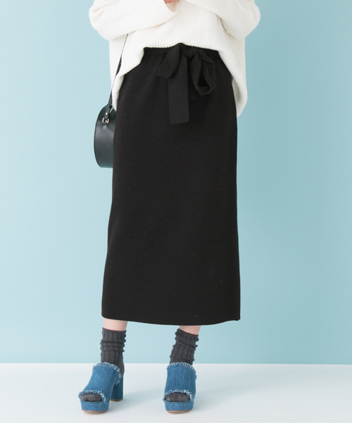 URBAN RESEARCH（アーバンリサーチ）の「UR リブニットタイトスカート（スカート・レディース・ブラック/グレー/ブルー・FREE）」の5枚目の写真