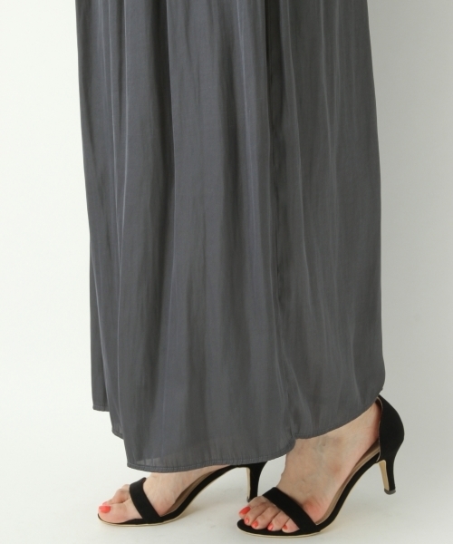 A part by（アパートバイ）の「サテンギャザーサロペット　749738 （サロペット/オーバーオール・レディース・テラコッタ/ネイビー・FREE）」の10枚目の写真