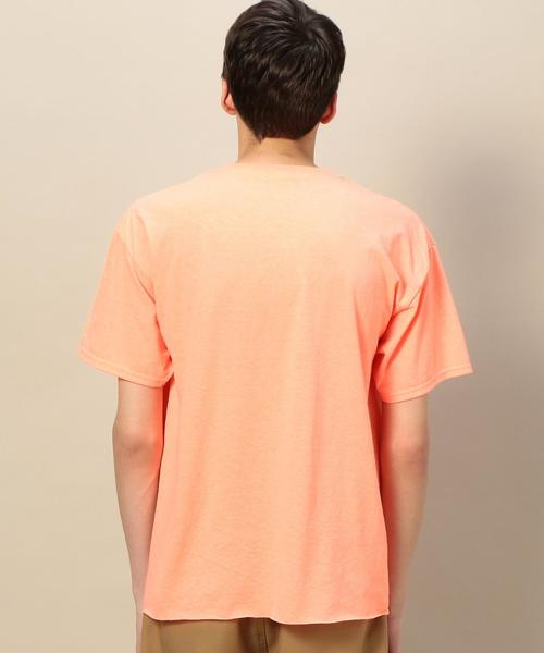 FRUIT OF THE LOOM（フルーツオブザルーム）の「＜FRUITS OF THE LOOM＞ CUT/OFF WIDE T CP/Tシャツ ◆（Tシャツ/カットソー・メンズ・オレンジ/イエロー・XX-LARGE/LARGE/X-LARGE）」の3枚目の写真