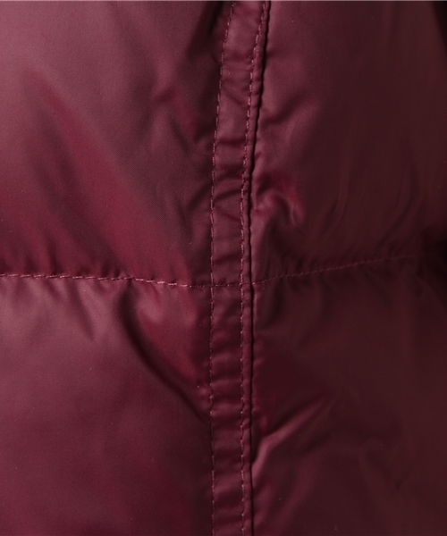 TOMMY HILFIGER（トミーヒルフィガー）の「ダウンベスト（ダウンベスト・レディース・バーガンディー/ホワイト/ブラック/ネイビー・SMALL/MEDIUM/LARGE）」の11枚目の写真