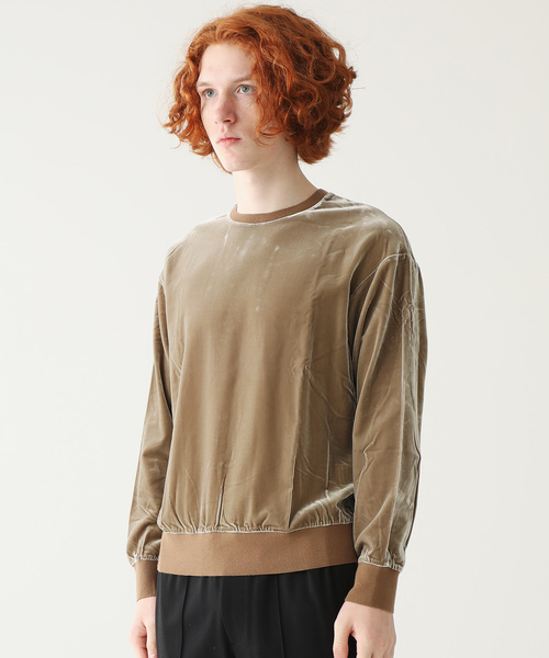 ETHOSENS（エトセンス）の「【ETHOSENS】STUDIOUS限定別注ベロアプルオーバー（スウェット・メンズ・ベージュ・2/1）」の4枚目の写真