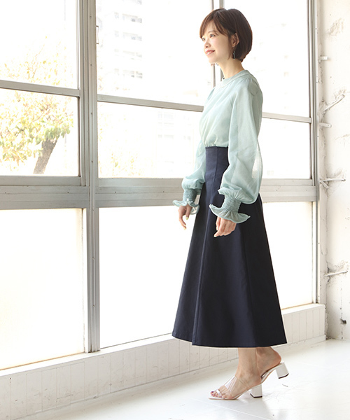 SESTO（セスト）の「PVC素材のチャンキーヒールミュールサンダル/クリアサンダル（サンダル・レディース・ホワイト/グレイッシュベージュ/ライトベージュ/ブラック/ゴールド・3L/L/M/S/LL）」の12枚目の写真