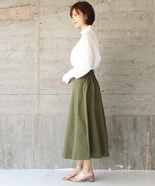 SESTO（セスト）の「PVC素材のチャンキーヒールミュールサンダル/クリアサンダル（サンダル・レディース・ホワイト/グレイッシュベージュ/ライトベージュ/ブラック/ゴールド・3L/L/M/S/LL）」の10枚目の写真