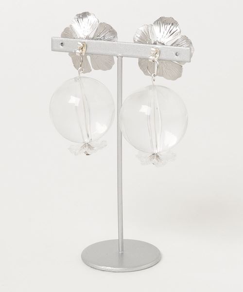 tone（トーン）の「【LADYLOCY】silver flower   big ball pierce（ピアス（両耳用）・レディース・シルバー・FREE）」の2枚目の写真