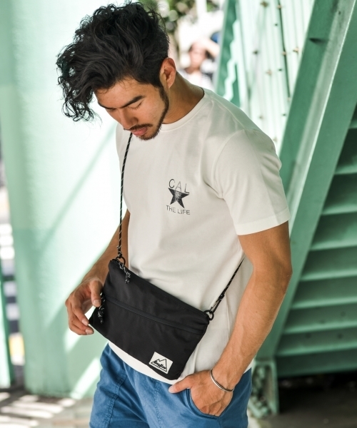 BAYFLOW（ベイフロー）の「BAYFLOW／リップストップサコッシュ（ショルダーバッグ・メンズ・ホワイト/ブラック・FREE）」の2枚目の写真