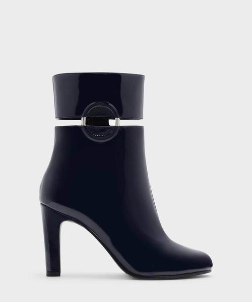 CHARLES & KEITH(チャールズ & キース)の「リングディテールカフブーツ / RING DETAIL CALF BOOTS(ブーツ・レディース・ブラック/レッド/ダークブルー・22.5cm/23cm/23.5cm/24.5cm/25cm)」の2枚目の写真