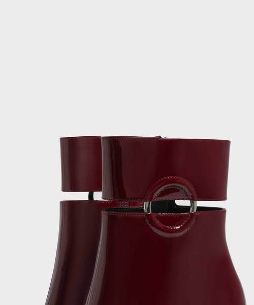 CHARLES & KEITH(チャールズ & キース)の「リングディテールカフブーツ / RING DETAIL CALF BOOTS(ブーツ・レディース・ブラック/レッド/ダークブルー・22.5cm/23cm/23.5cm/24.5cm/25cm)」の18枚目の写真