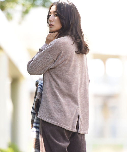 LIPSTAR（リップスター）の「モールハイネックカットソー（Tシャツ/カットソー・レディース・ベージュ/ネイビー/グリーン/ボルドー・M）」の8枚目の写真