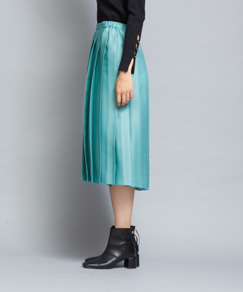 qualite（カリテ）の「ブライトプリーツパンツ（その他パンツ・レディース・ブルー/スミクロ/ベージュ・38）」の14枚目の写真