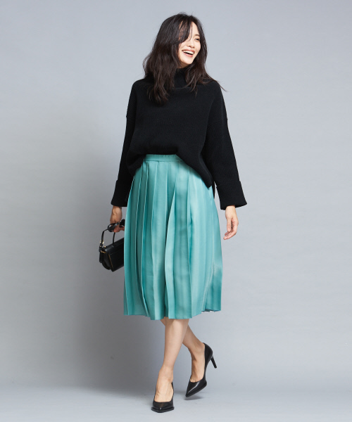 qualite（カリテ）の「ブライトプリーツパンツ（その他パンツ・レディース・ブルー/スミクロ/ベージュ・38）」の11枚目の写真