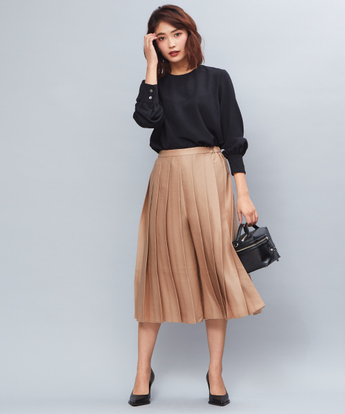 qualite（カリテ）の「ブライトプリーツパンツ（その他パンツ・レディース・ブルー/スミクロ/ベージュ・38）」の6枚目の写真