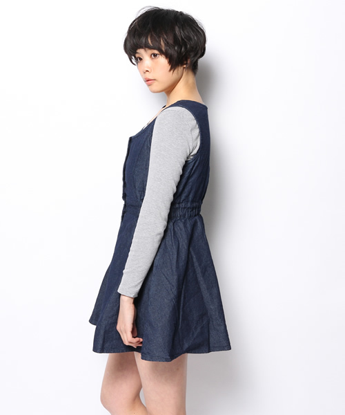 WEGO(ウィゴー)の「WEGO/前ボタンデニムワンピース(ワンピース・レディース・インディゴブルー/ダークインディゴブルー・FREE)」の5枚目の写真