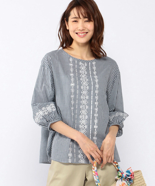 Petit Honfleur（プチオンフルール）の「◇カタログ掲載◇【麻シリーズ】刺しゅうギンガムチェックブラウス（シャツ/ブラウス・レディース・ブラック/ネイビー・11号/9号/13号）」の16枚目の写真