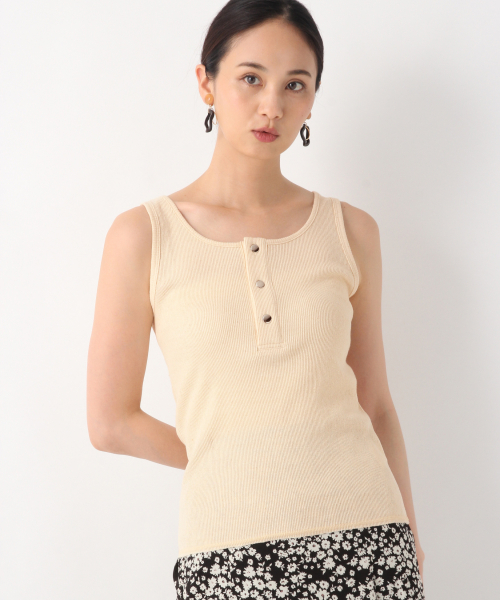 GLOBAL WORK（グローバルワーク）の「スナップボタンタンク/839930（タンクトップ・レディース・ホワイト/ブラック/ブラウン/オフホワイト・MEDIUM/LARGE）」の2枚目の写真
