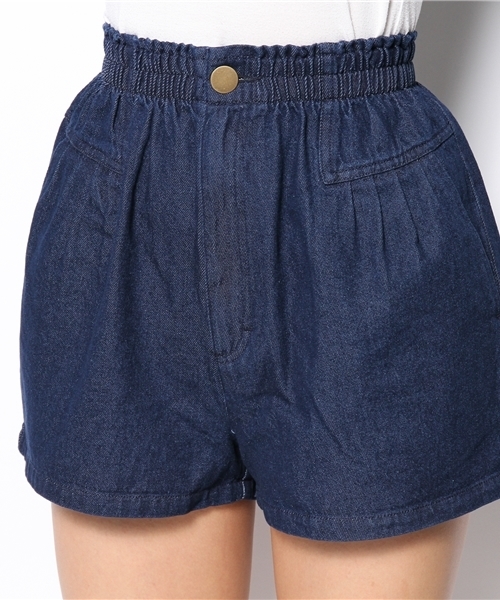Kastane（カスタネ）の「【Kastane】デニムタックショートパンツ（その他パンツ・レディース・ブルー・FREE）」の3枚目の写真