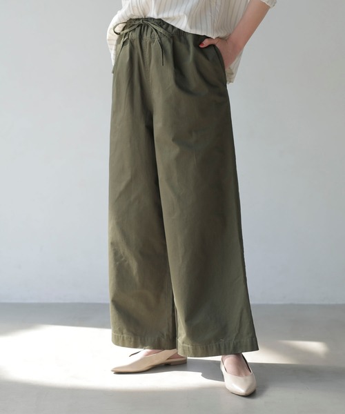 AMERICAN HOLIC（アメリカンホリック）の「綿ツイルドロストイージーパンツ＊（その他パンツ・レディース・アイボリー/カーキ/ネイビー・M/L）」の2枚目の写真